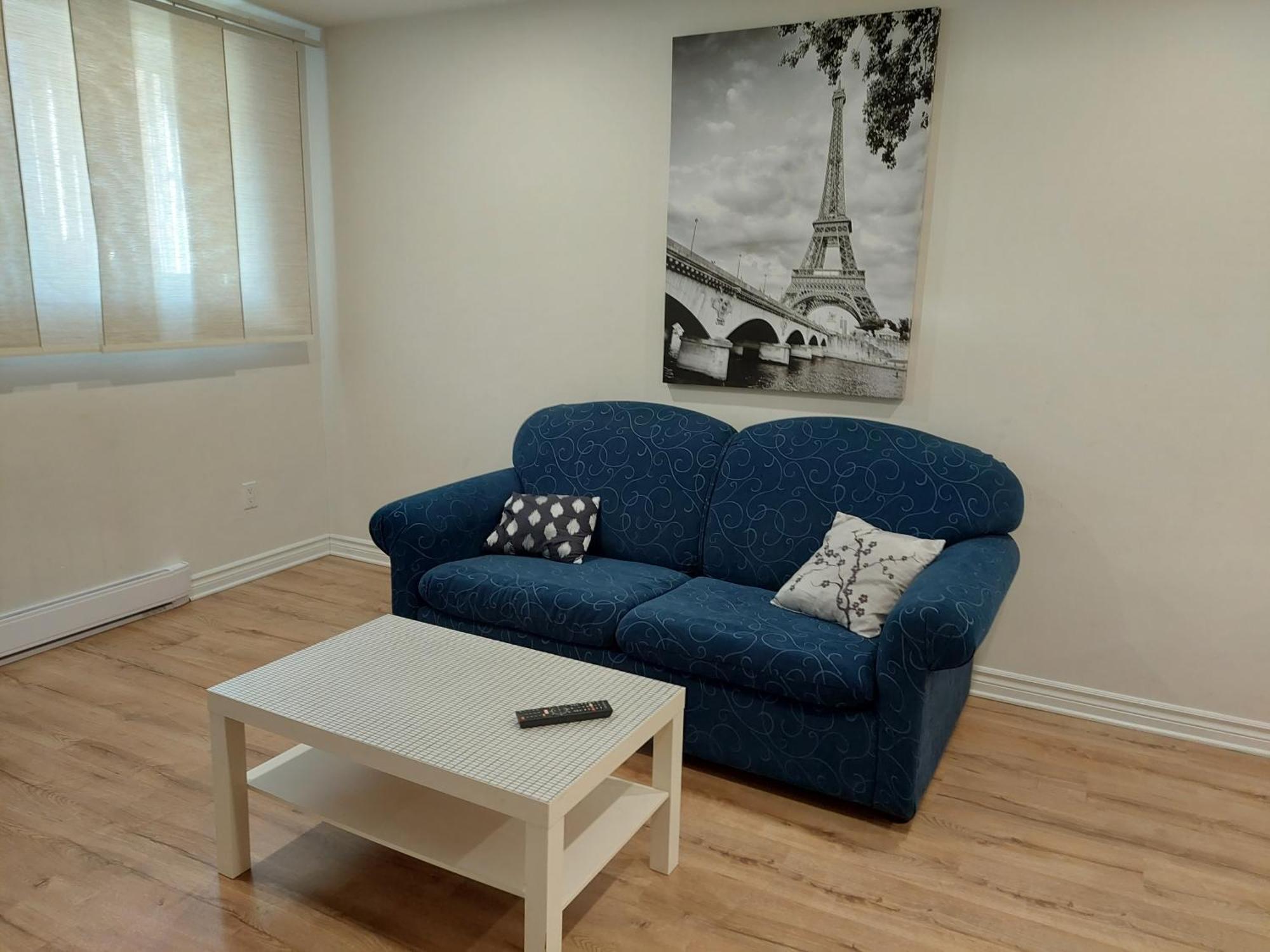 Spacious Basement One Bedroom Apartment, Wifi. 몬트리올 외부 사진